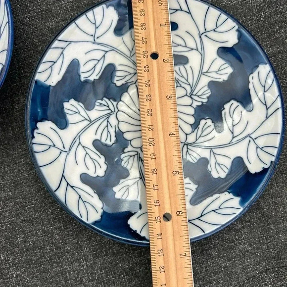 Blue and White Floral Plate - Picture 2 of 4